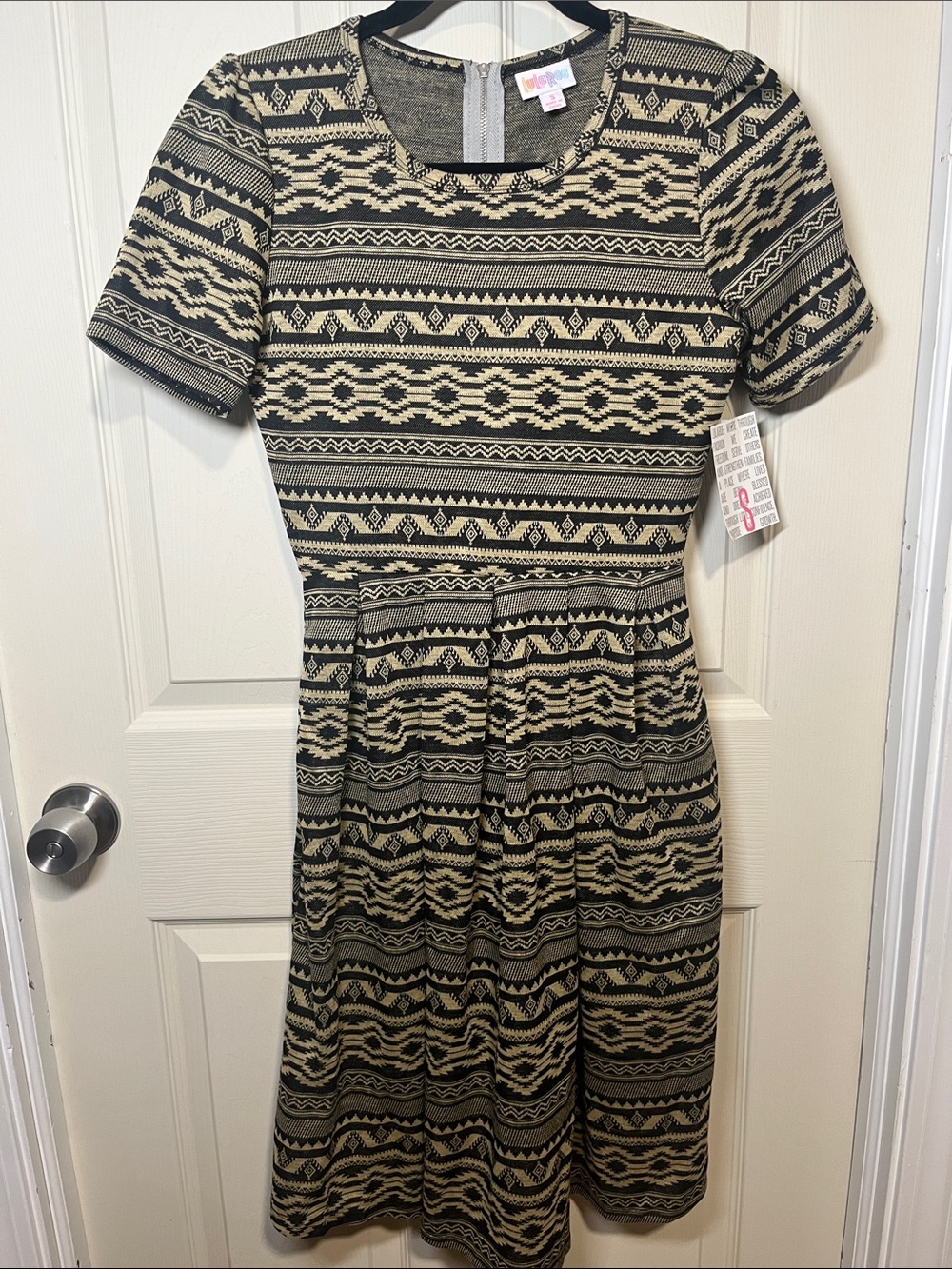 LuLaRoe Black and Cream Aztec Short Sleeve Midi Dress